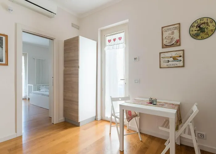 Casa Torre Di Specchio 2 Con Piscina דירה *